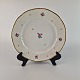 Tallerken fra 
stellet 
Roselil. No 25
Design 
Heinrich Hansen
Producent Bing 
& ...
