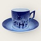 Royal 
Copenhagen, 
Julekop, 1989 
"Vinterleg ved 
kastellet" 7cm 
høj, 6,5cm i 
diameter, ...