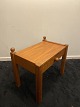 Natbord fra 
1970´erne i 
teak. Fremstår 
pænt og ok 
velholdt, dog 
med lidt 
overfladeridser.
 ...