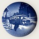 Bing & 
Grøndahl, 
Juleplatte, 
1937 
"Julegæsterne 
ankommer" 18cm 
i diameter, 
1.sortering, 
design ...