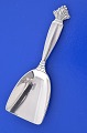 Silver cutlerry 
from Georg 
Jensen. 
Flatware 
Acanthus, sugar 
shovel. Length 
10.9 cm. 3 7/8 
...