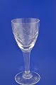 Vinservice 
Ulla, fra 
Holmegaard 
glasværk. 
Ulla 
portvinsglas 
højde 11,8 cm. 
diameter 5 cm. 
...