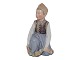 Royal Copenhagen overglasur figur, dreng i egnsdragt fra Amager med lang ...