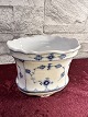 Musselmalet 
Riflet.
Oval vase / 
cigarbæger.
Royal 
Copenhagen RC 
nr. 1 - 264
Højde: 10,5 
cm. ...