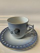 Bing & Grøndahl 
Julestel af 
Harald Wiberg, 
kaffekop med 
underkop.
Dek nr. 
3504/305.
1. ...