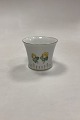 Bing and 
Grondahl 
Eranthis Vase 
No. 219. 
Measures 7 cm 
x 9 cm / 2.76 
in. x 3.55 in.