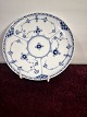 Musselmalet 
under tallerken 
til Stor 
kontorkop.
Royal 
Copenhagen RC 
nr. 1-524
diameter 16,5 
...
