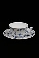 Large Blue 
Painted / Blue 
Fluted coffee 
cup from Bing & 
Grondahl. 
Decoration 
number: 104. 
...