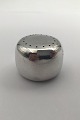 Georg Jensen 
Sterling Sølv 
Saltbøsse No. 
1135 Henning 
Koppel Måler 
Diam 3.5 cm 
(1.37 inch) H 
2.5 ...