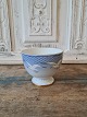 B&G Seagull 
with 
gold-rimmed 
bowl 
No. 185, 
Factory first
Height 9,5 cm.