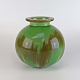Rund vase i 
stentøj, 
lakeret i 
brunlige og 
grønlige 
farver. No 282
Producent 
Villeroy & ...