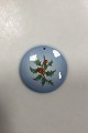 Royal 
Copenhagen 
Christmas Holly 
Ornament
Measures 5,6 
cm / 2.20 in.
Presumably a 
sample as ...