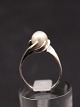 Sterling sølv 
ring størrelse 
54-55 med ægte 
perle emne nr. 
565311
