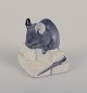 Royal 
Copenhagen 
porcelænsfigur 
af mus.
Tidligt 
1900-tallet.
Modelnummer: 
510
I perfekt ...