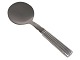 Georg Jensen 
Bernadotte 
sterling sølv 
og rustfrit 
stål, 
tarteletspade.
Længde 19,8 
...