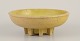 A. D. Copier 
(1901-1991), 
Dutch 
ceramicist.
Ceramic flower 
pot.
Glaze in 
yellow-green 
...