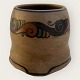 Bornholmsk 
keramik, 
Hjorth, Brun 
stentøj, Bæger, 
Med 
ornamentmotiv, 
9,5cm i 
diameter, 8,5cm 
høj ...