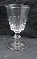 Berlinois med 
slibninger 
eller Christian 
d.8 glas fra 
Kastrup/Holmegaard.

Sauterne eller 
...