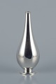 Just Andersen, 
vase i 
sterlingsølv.
Model 2595.
1930’erne.
I flot stand 
med tre 
minimale ...