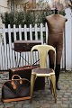 "Fibrocit" vintage stol fra 40érne i guld farve med Louis Vuitton canvas sæde...