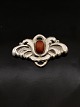 Art nouveau 
sølv broche 5,5 
x 3,3 cm. med 
rav emne nr. 
576018