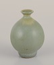 Berndt Friberg 
(1899-1981) for 
Gustavsberg 
Studiohand. 
Miniaturevase 
i glaseret 
keramik. ...