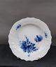 Blå Blomst 
svejfet Royal 
Copenhagen 
porcelæn 
spisestel. 
Kongelig 
porcelæn.
Sidetallerken 
...