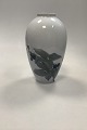 Royal 
Copenhagen Art 
Nouveau vase 
No. 288/47D med 
Brombær
Måler 22,5cm / 
8.86 inch