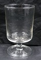 Beatrice glas 
fra Dansk 
Glasværk.
Rødvinsglas i 
pæn stand.
H 13,5cm - Ø 
6,3cm
Lager: 2, men 
...