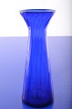 Blomsterløgs-
vase 
fremstillet på 
mange danske 
glasværker fra 
1890-1960. 
Gammelt blåt 
...