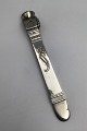 Georg Jensen 
Sterling Sølv 
Ornamental 
Cigarklipper 
No. 42 
(1909-1914) 
Måler 15.8 cm 
(6.22 inch)