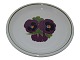 Royal 
Copenhagen 
Tenera, asiet 
med 
stedmoderblomster
Dekorationsnummer 
952/3787.
1. ...