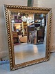 Guldmalet 
spejl, fra 
1990erne.
Højde 73cm 
Bredde 57cm
