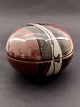 Jane Bailey jar 
with lid D. 22 
cm. subject no. 
584297