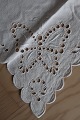 Gammel dug med 
sommerfugle-
broderi
Håndbroderet 
med hvidt 
broderi
Ca. 52cm x 
52cm
God ...