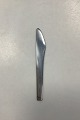 Georg Jensen 
Stainless 'Blå 
Haj' Kniv, med 
Skær - SLID. 
Måler 19 cm. 
Knivene er med 
varierende ...