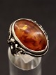 Sterling sølv 
ring størrelse 
56-57 med rav 
2,1 x 2,4 emne 
nr. 585579