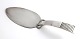 Georg Jensen. 
Sølvbestik 
(925). Relief. 
Kagespade. 
Længde 20,5 cm. 
Produceret 
1945-1951.