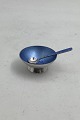 Volmer Bahner 
Sterling Sølv 
Saltkar med Blå 
emalje og ske
Måler Saltkar 
Diam 5cm / 1.97 
...