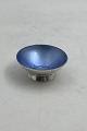 Volmer Bahner 
Sterling Sølv 
Saltkar med Blå 
emalje
Måler Saltkar 
Diam 5cm / 1.97 
inch
Samlet ...