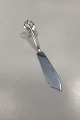 Dansk Prima 
Sølvplet 
Lagkagekniv
Måler 26,5cm / 
10.43 inch