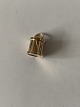 Flot og diskret 
vedhæng, 
udformet som 
Tromme i 14 
karat guld. 
Velegnet til 
halskæde, eller 
som ...
