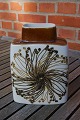Kongelig 
fajance, aflang 
vase nr. 
635-3121 i 1. 
sort. fra Royal 
Copenhagen i 
rigtig flot ...