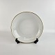 Dyb tallerken 
af porcelæn, 
fra serien 
Aarestrup. Nr. 
322
Producent Bing 
& ...