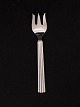 Georg Jensen 
Bernadotte 
sterling silver 
cake fork 13.5 
cm. Item No. 
588410 Stock: 4