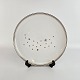 Tallerken i 
porcelæn, fra 
serien 
Mælkevejen. Nr. 
26
Producent Bing 
& Grøndahl
Mælkevejen ...