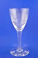 Vinservice 
Ulla, fra 
Holmegaard 
glasværk. 
Ulla 
portvinsglas 
højde 12,5 cm. 
diameter 5,4 
cm. ...