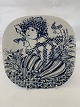 Bjørn Wiinblad 
for Nymølle 
Firkantet 
vægplatte 
"Sophie"
No. 3060/1246
Måler 19 cm x 
19 ...