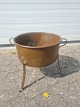 Kobberspand fra 
1900erne.
Højde 39cm 
Diameter 40cm