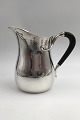Evald Nielsen 
Sølv Mælkekande 
(Anno 1926) 
Måler H 13 cm 
(5.11 inch) 
Diam 10 cm 
(3.93 inch) ...